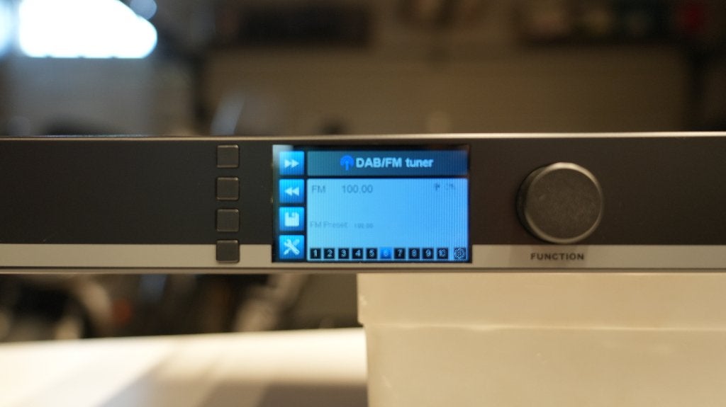 AUDAC DAB + FM-Tuner DSP40, TV, Hi-fi & Vidéo, Enlèvement ou Envoi, Comme neuf
