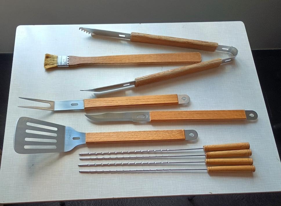 9 delige bbq set, Tuin en Terras, Barbecue-accessoires, Ophalen, Gebruikt