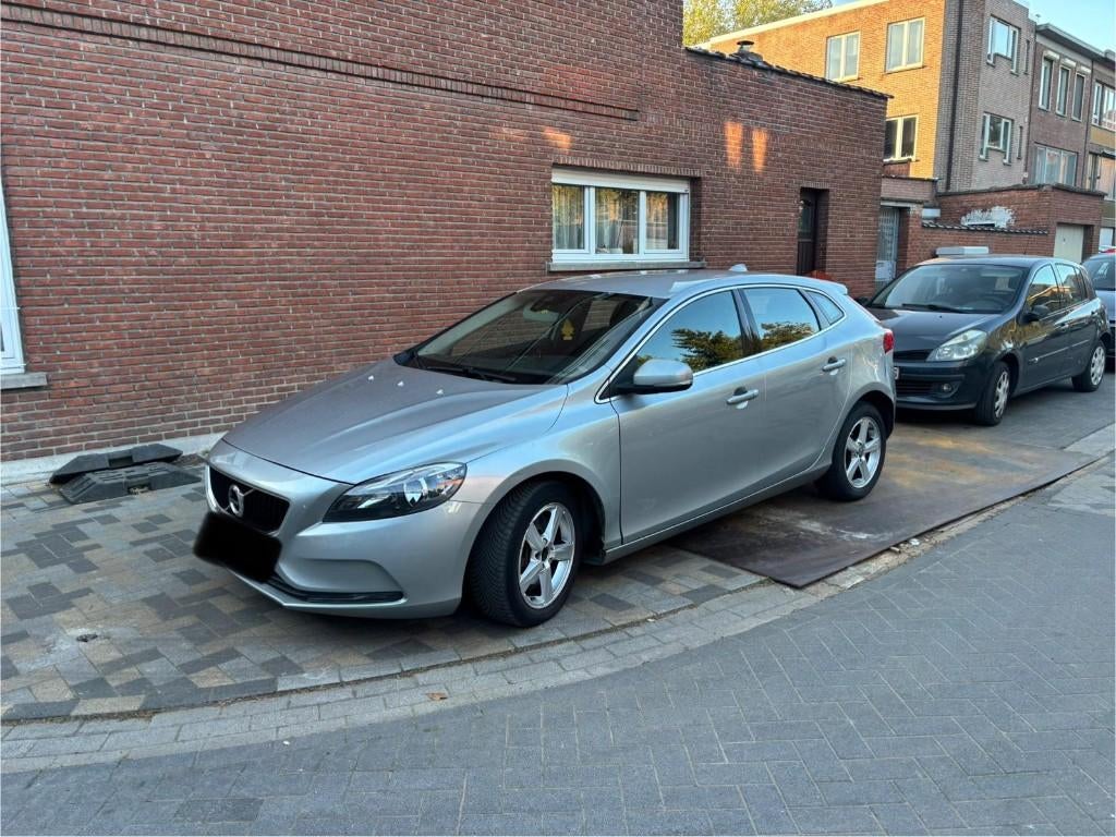 Volvo V40 D2 2,0 diesel euro 6 automaat, Automaat, Euro 6, Diesel, Particulier