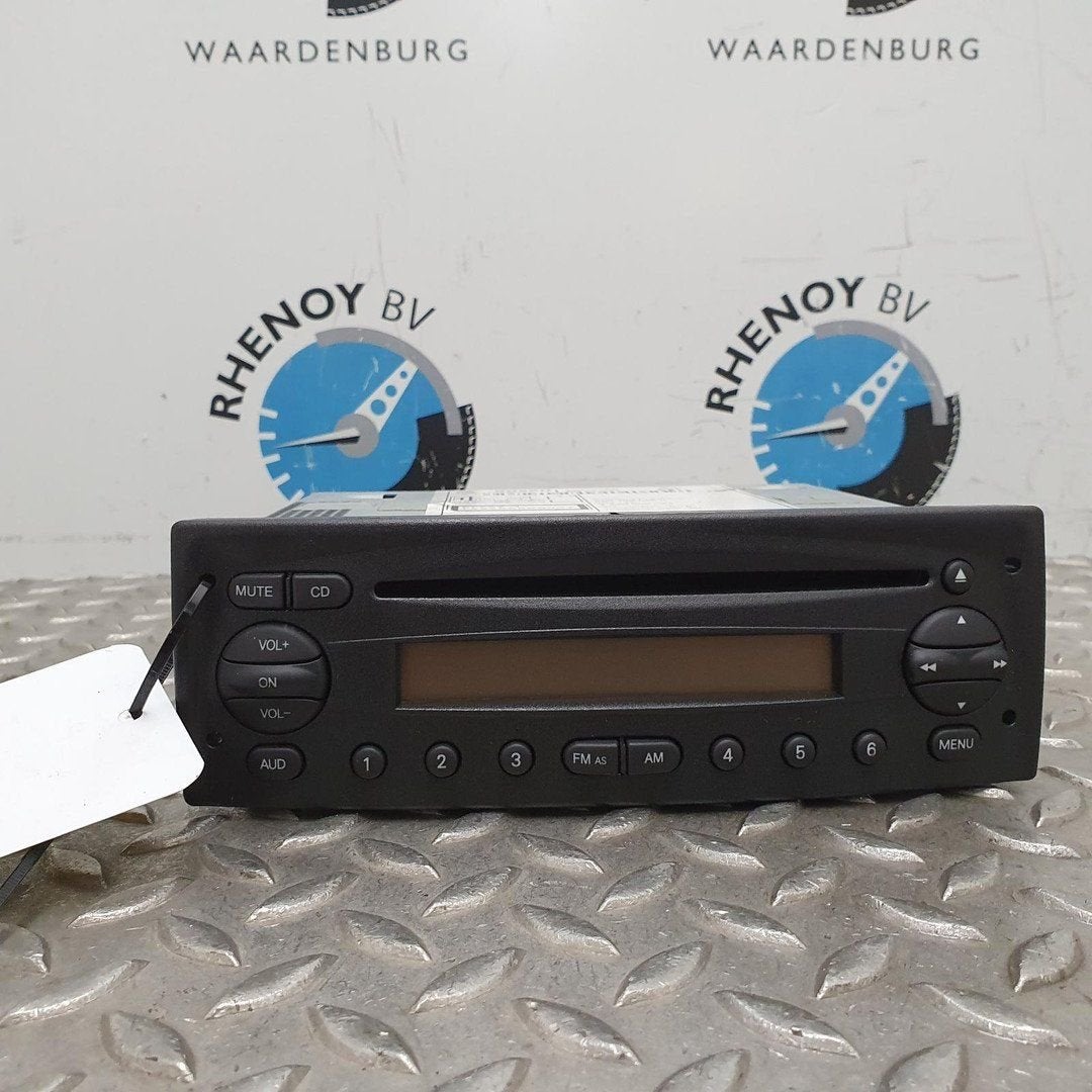 IVECO DAILY Daily 35S15 L3H2 RHD RADIO 2014, Ophalen of Verzenden, Gebruikt, ARN erkend