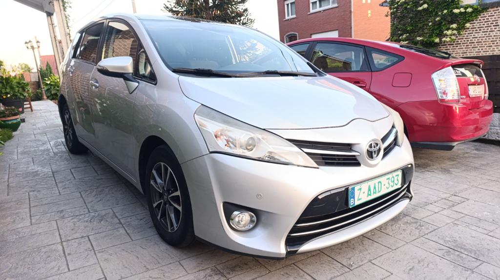 TOYOTA VERSO 2.0 D4D E5 0484900222 voiture Belge PremierMain, Autos, Entreprise, Boîte manuelle, Noir, 5 portes