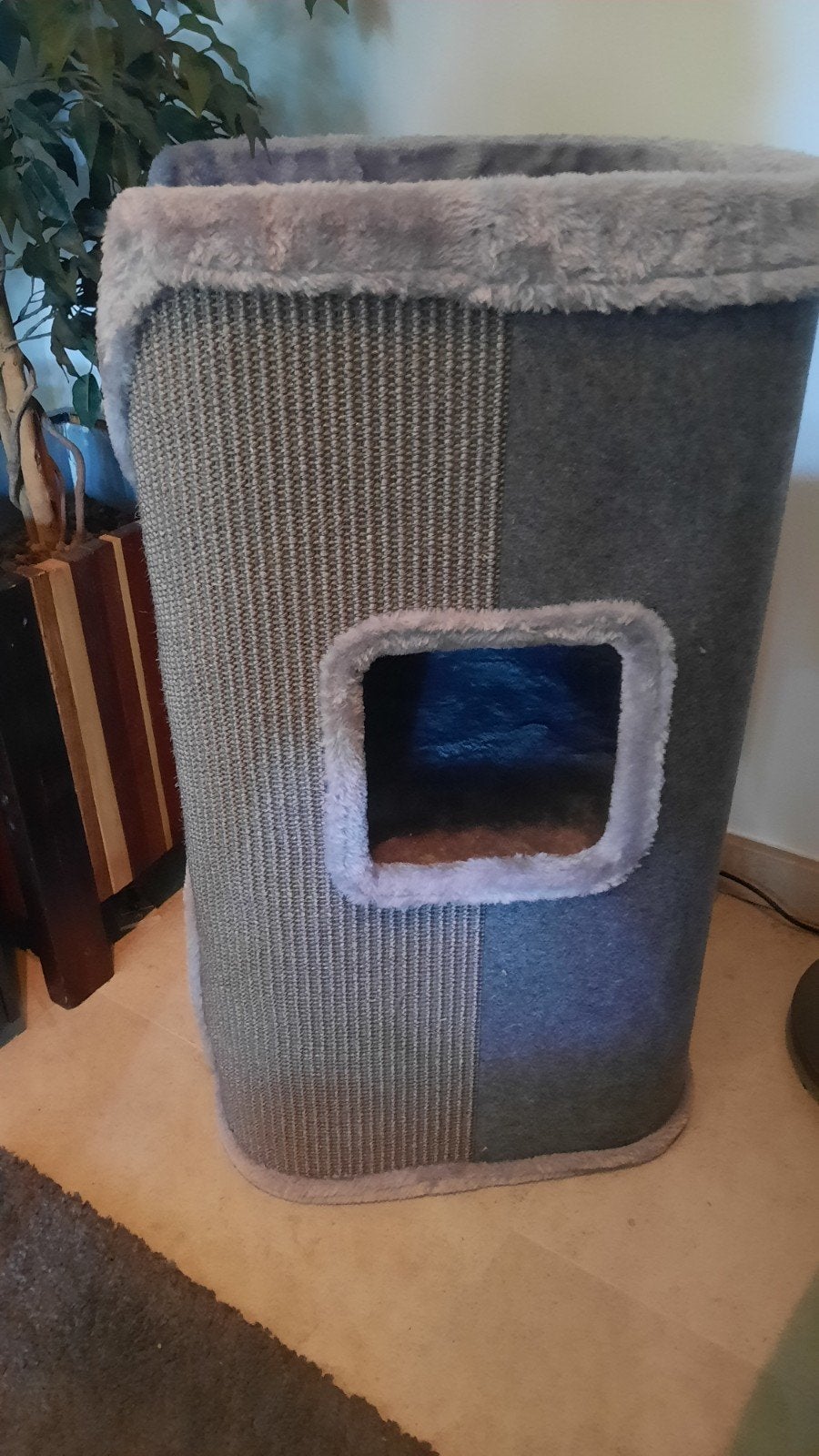 Katten krabpaal/slaapton - nieuw, Dieren en Toebehoren, Ophalen