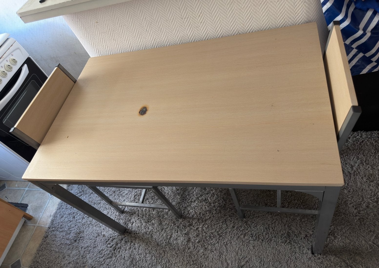 Gebruikt Eettafel + tapijt grijs, Huis en Inrichting, Ophalen, Gebruikt