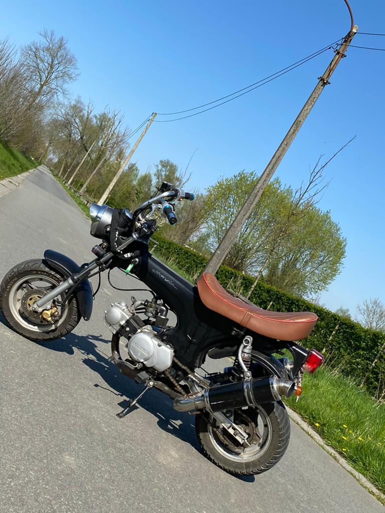 Dax te koop A klasse  meer informatie stuur gerust bericht, Fietsen en Brommers, Ophalen, Gebruikt, Klasse A (25 km/u), Standard