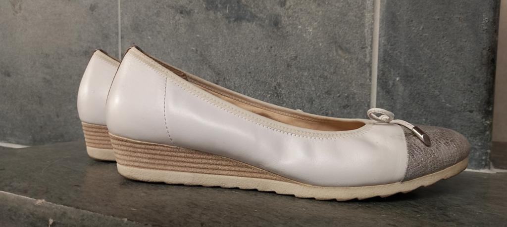 Lederen ballerinas Ralph Lauren Mt 6,5, Kleding | Dames, Schoenen, Wit, Zo goed als nieuw, Ralph Lauren, Ballerina's