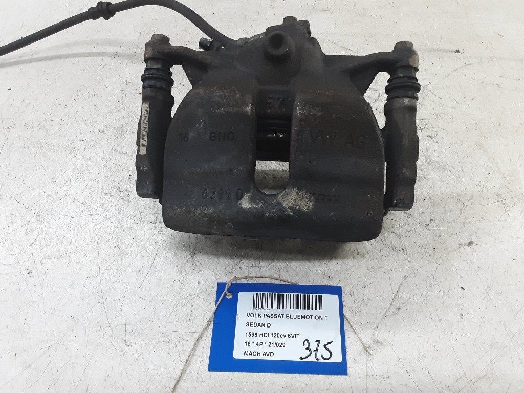 ETRIER DE FREIN AVANT DROIT Volkswagen Passat (3G2), Autos : Pièces & Accessoires, Utilisé, Volkswagen