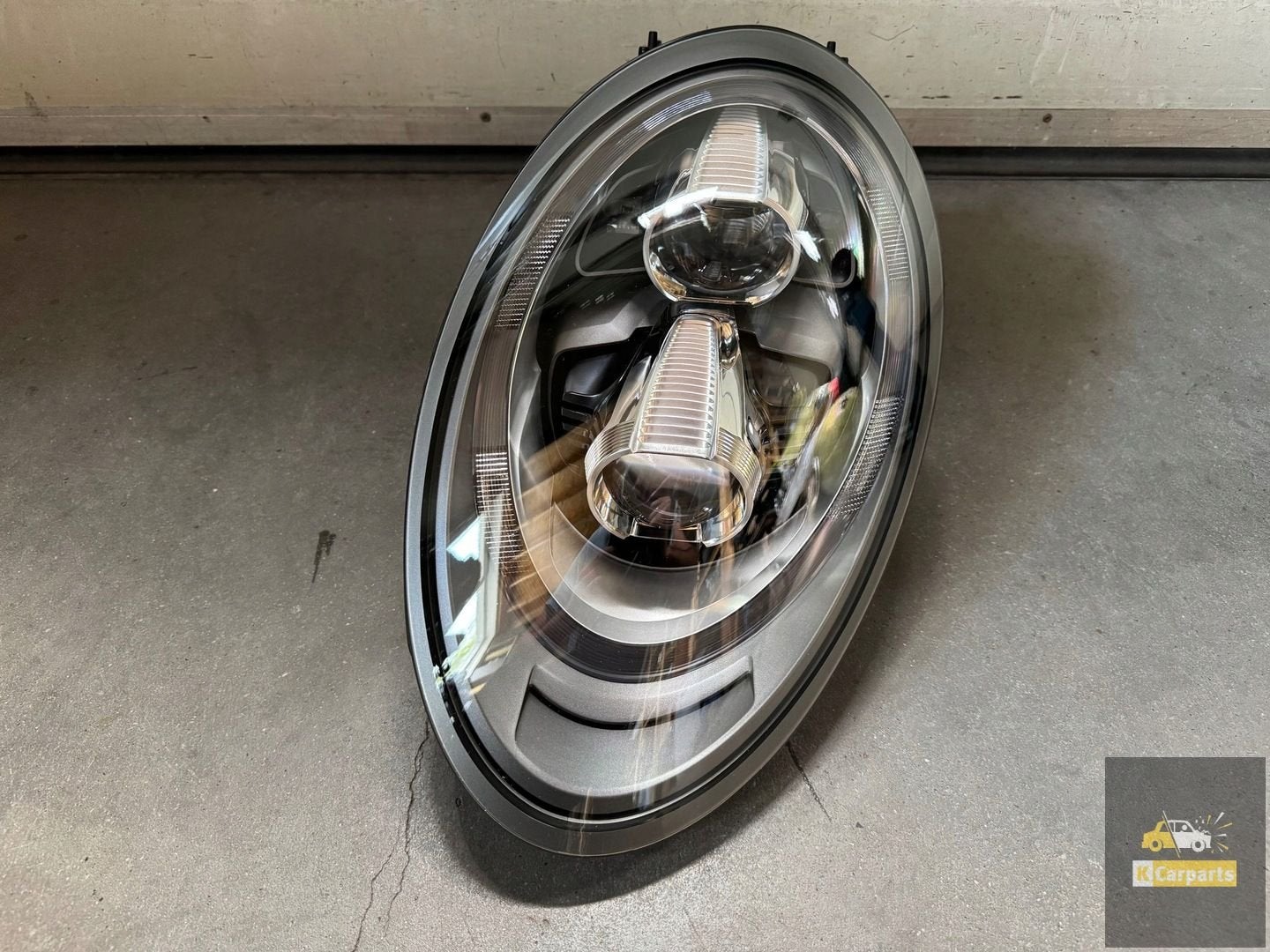 99163117111, Porsche 911 991 VOLLEDIG LED-licht links, Gebruikt, Porscheplatz 1
70435  Stuttgart, DE, Porsche, Info@porsche.de