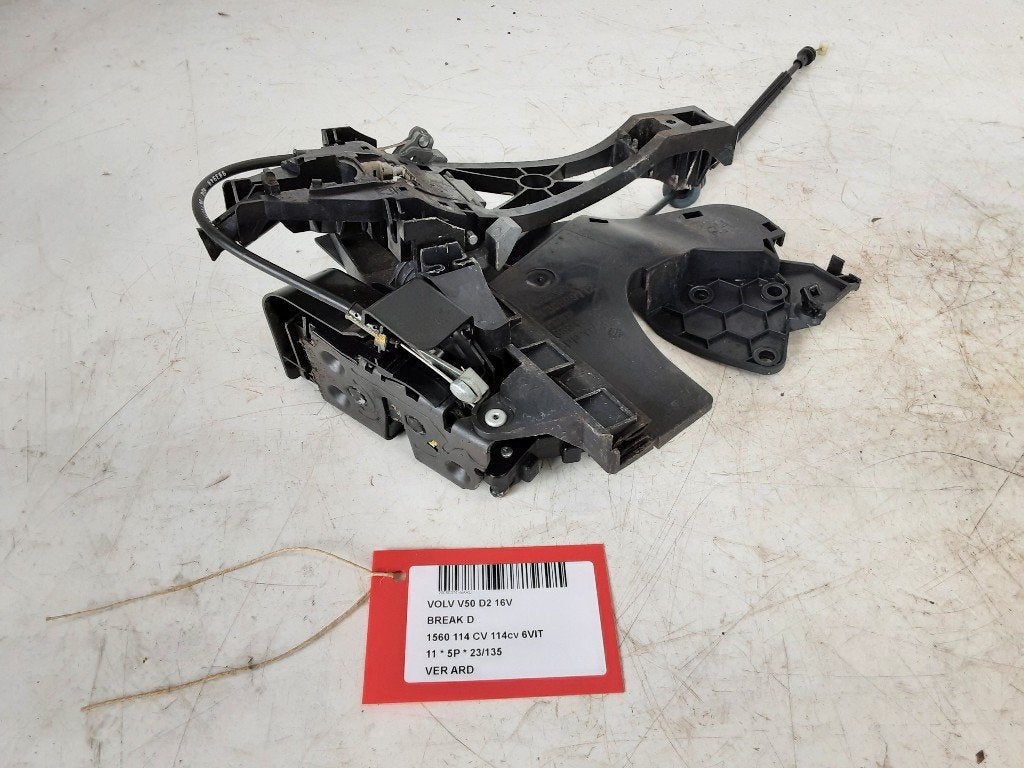 SERRURE DE PORTE ARRIÈRE DROITE Volvo V50 (MW) (30699112), Mevr. I. Hauben, Arrière, Rue de l'Espoir 34 34
4030  GRIVEGNÉE, BE