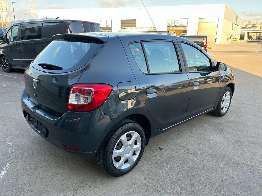 Dacia Sandero 1.2 benzine 54 kw zeer nette staat zie foto's, Auto's, Dacia, Stof, Gebruikt, 4 cilinders, Blauw