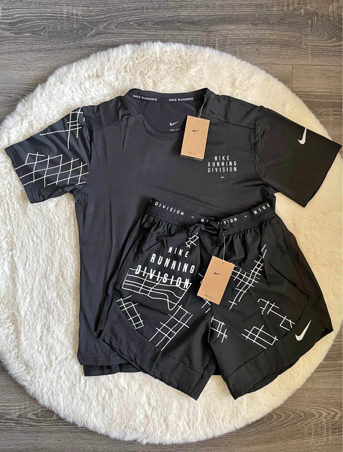 Nike Running Division Set, Ophalen of Verzenden, Nieuw, Maat 52/54 (L)