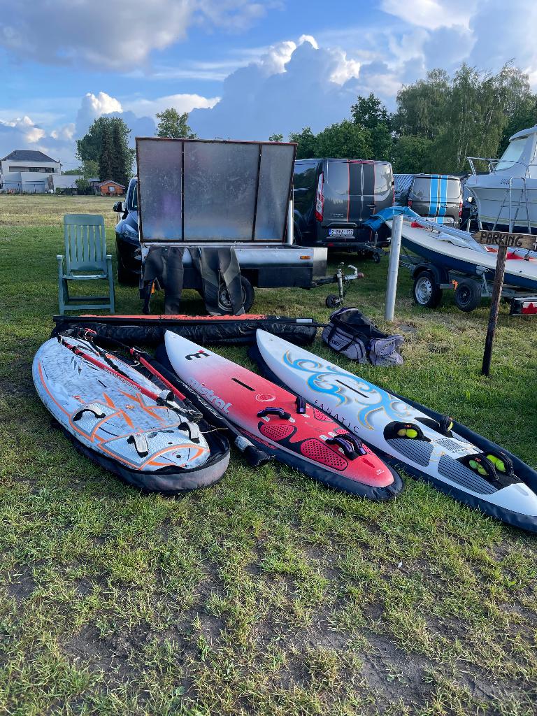 Complete windsurfset, Watersport en Boten, Windsurfen, Gebruikt, Complete set, Overige merken, 250 tot 300 cm, Met vin(nen), Met draagtas
