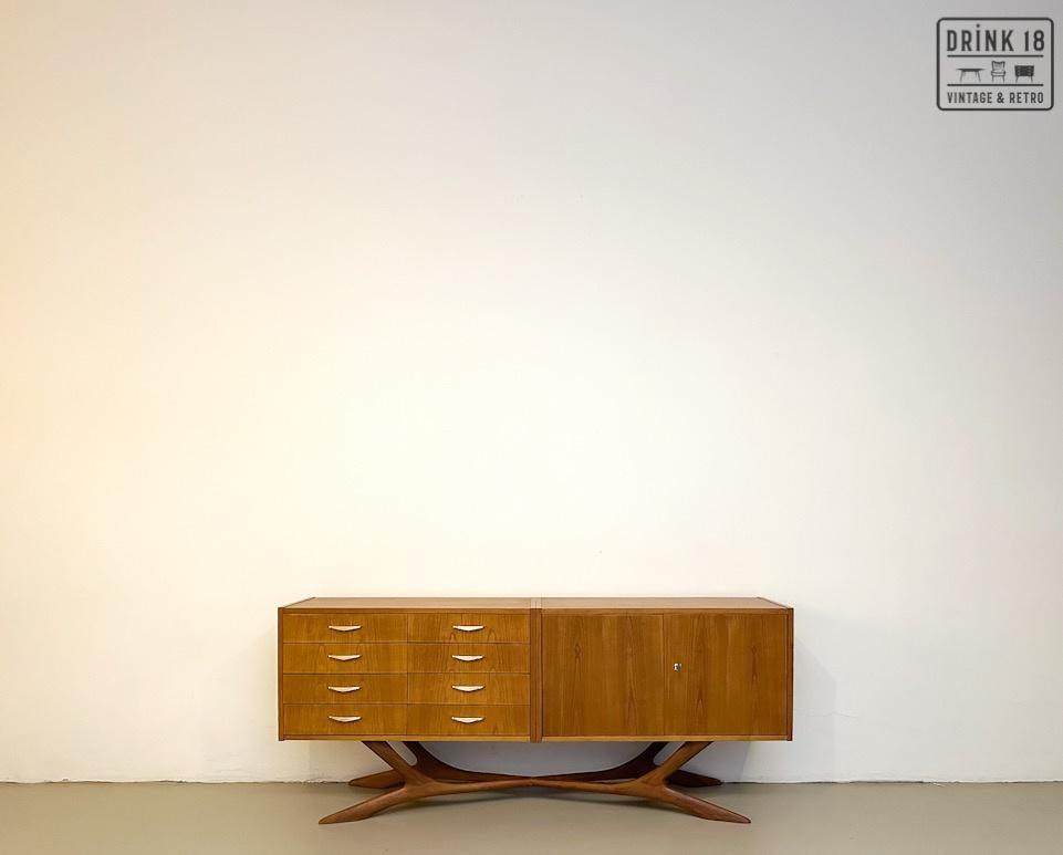 Sideboard - Beithcraft, Enlèvement