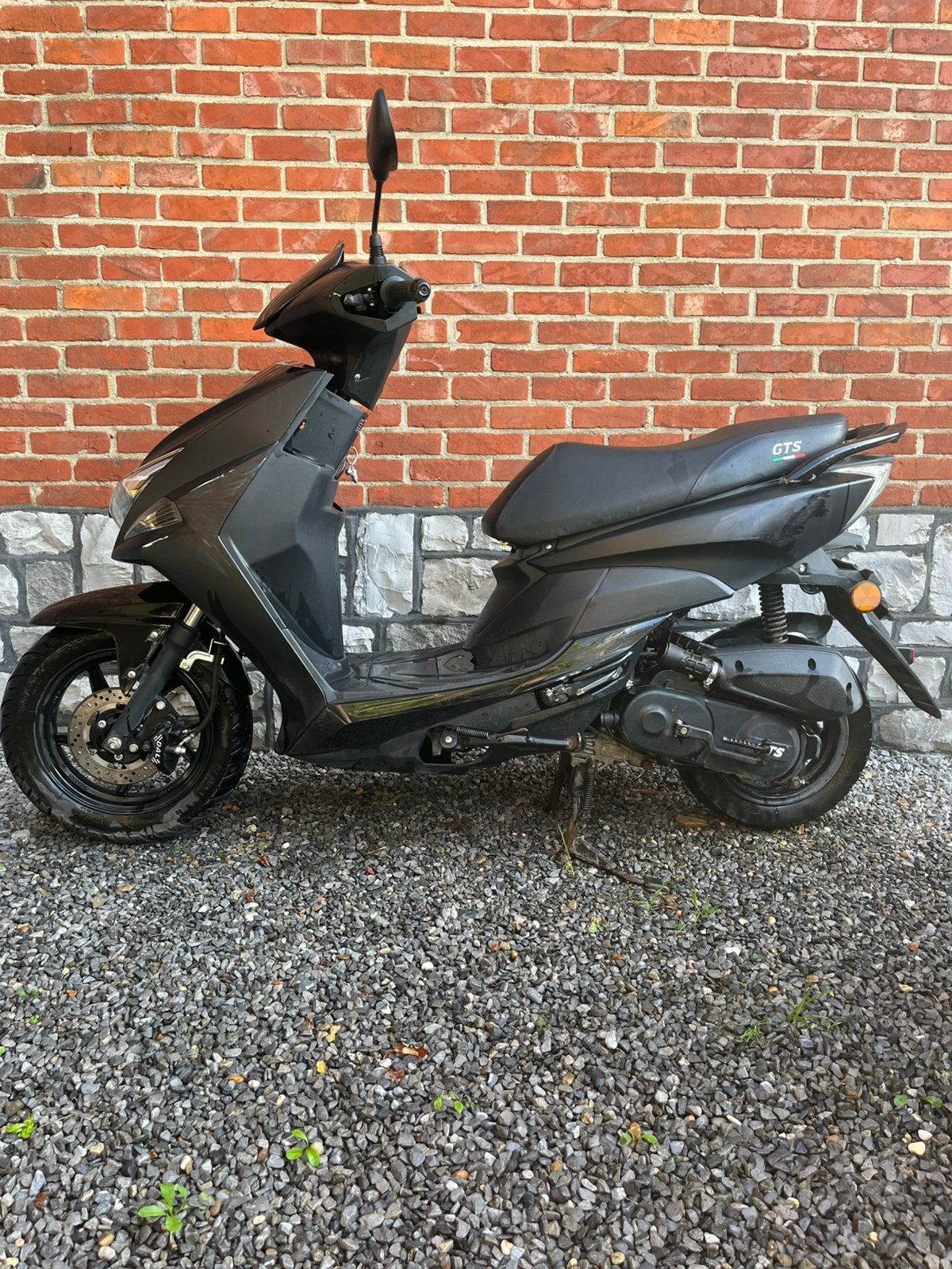 Gts sirocco met gebruikssporen 15759km B klasse 50cc, Fietsen en Brommers, Ophalen, Gebruikt, Overige modellen, Klasse B (45 km/u)