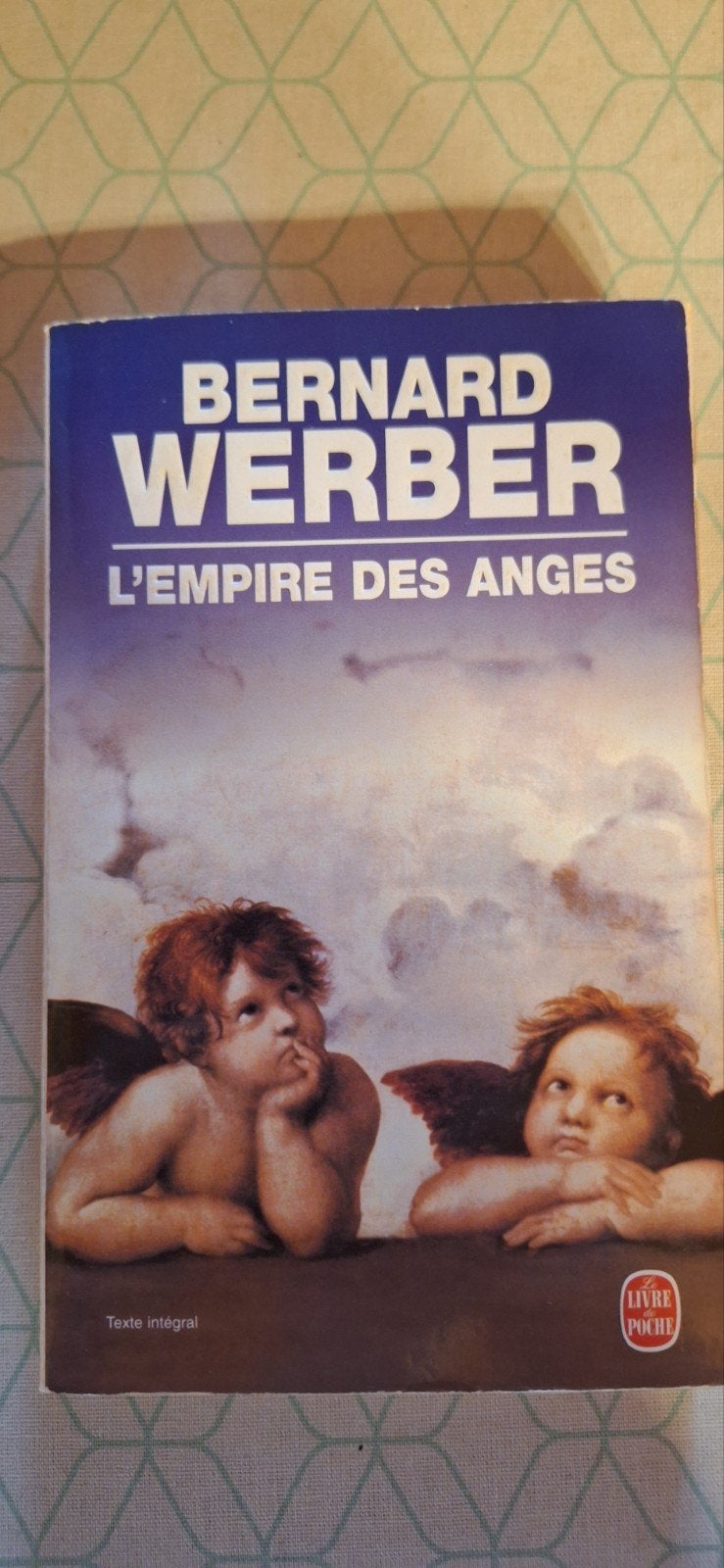 L'Empire des anges, Enlèvement