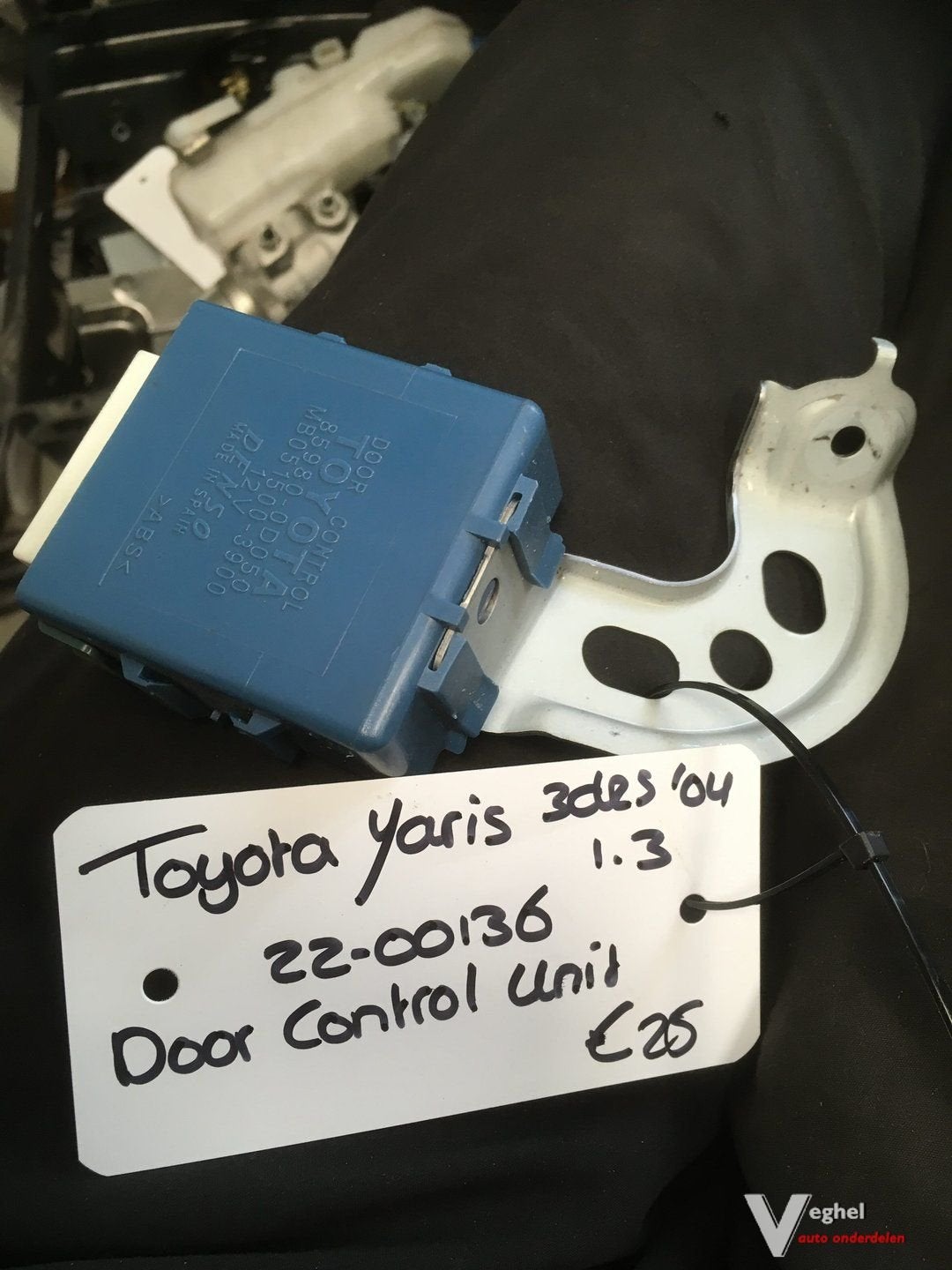 Toyota Yaris deur control unit 2004, -, Utilisé, -, -