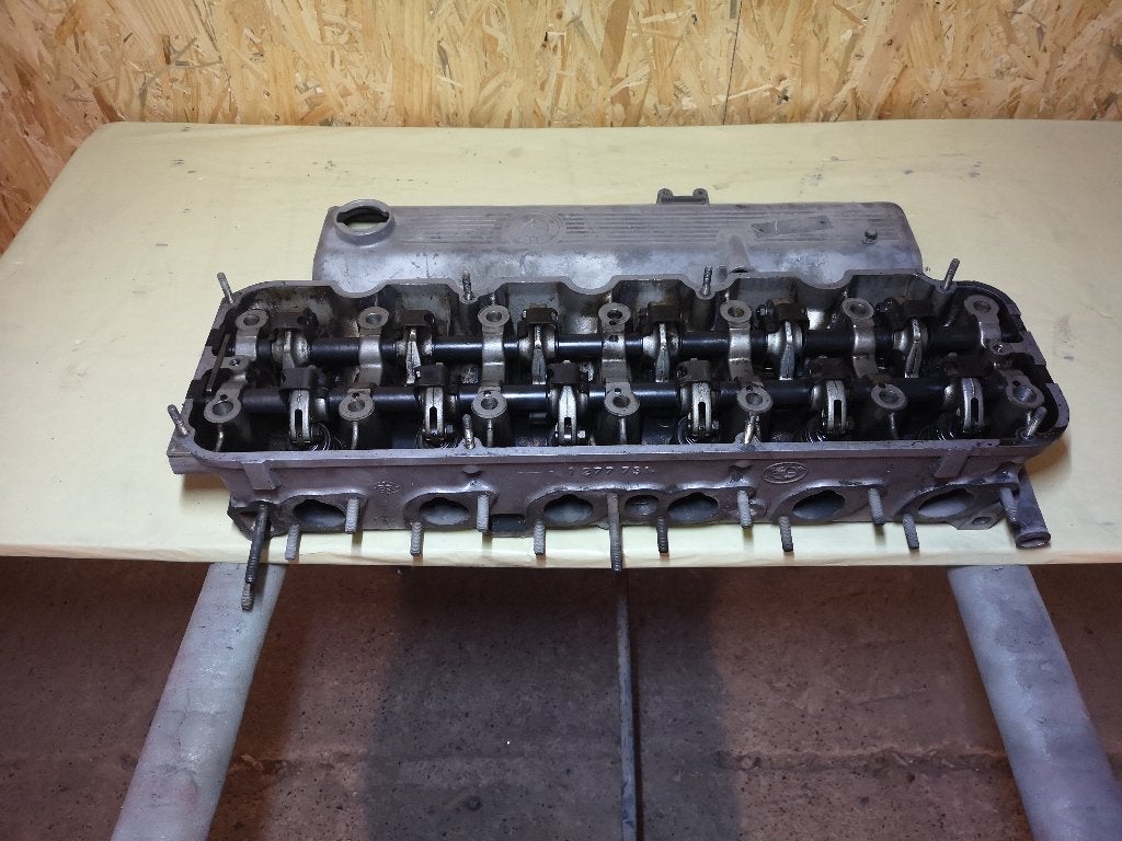 Culasse moteur bmw m20 + cache culbuteur bmw e21 e30, Autos : Pièces & Accessoires, Enlèvement, BMW