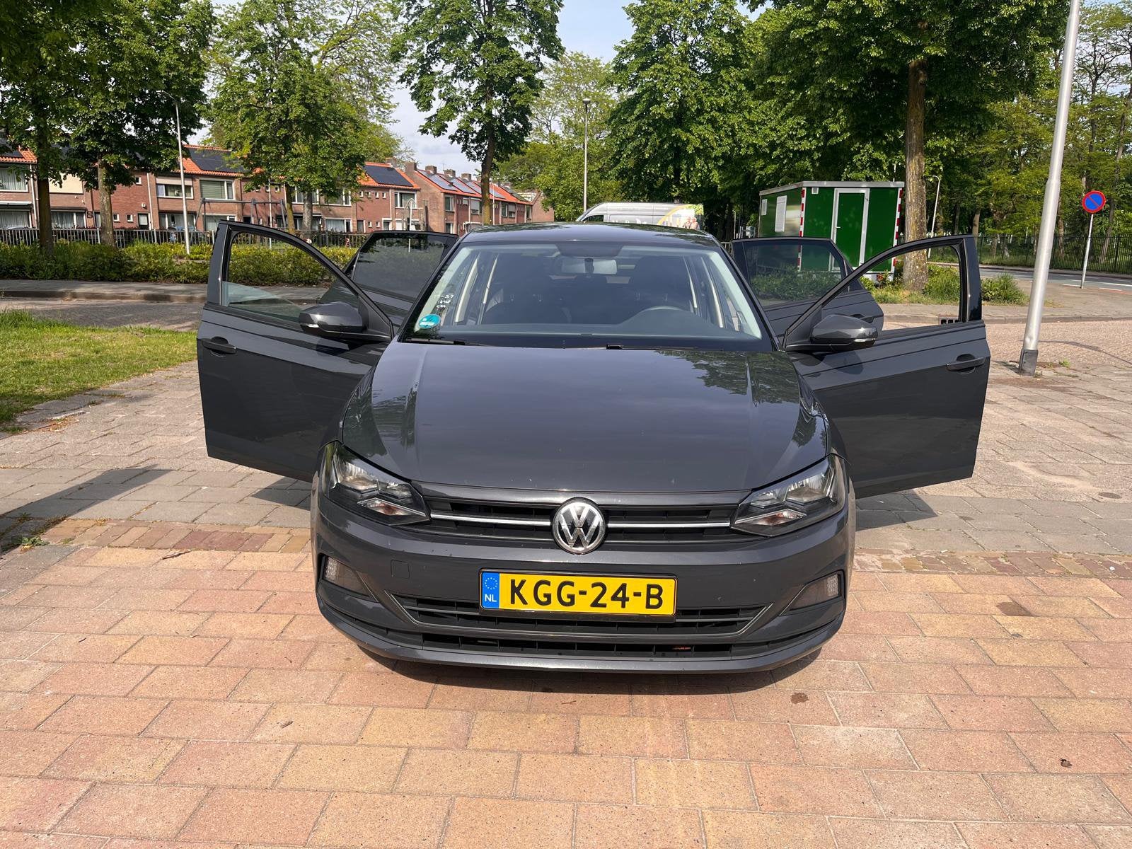 Volkswagen Polo 1.0 TSI 95pk 2019 Grijs, Automaat, Lichtsensor, Particulier, Dealer onderhouden