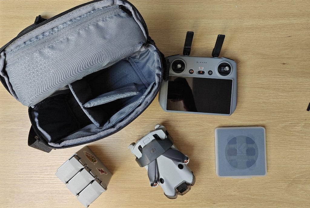 DJI Mini 4 Pro Fly Plus, Drone avec caméra, Moins de 250 g, Retour au point de départ, Qualité supérieure