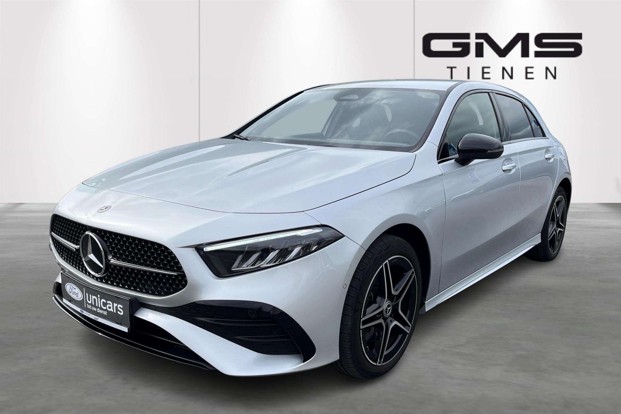 Mercedes-Benz A-klasse A 250 e AMG Line, Auto's, Stof, Zwart, 16 kWh, Bedrijf
