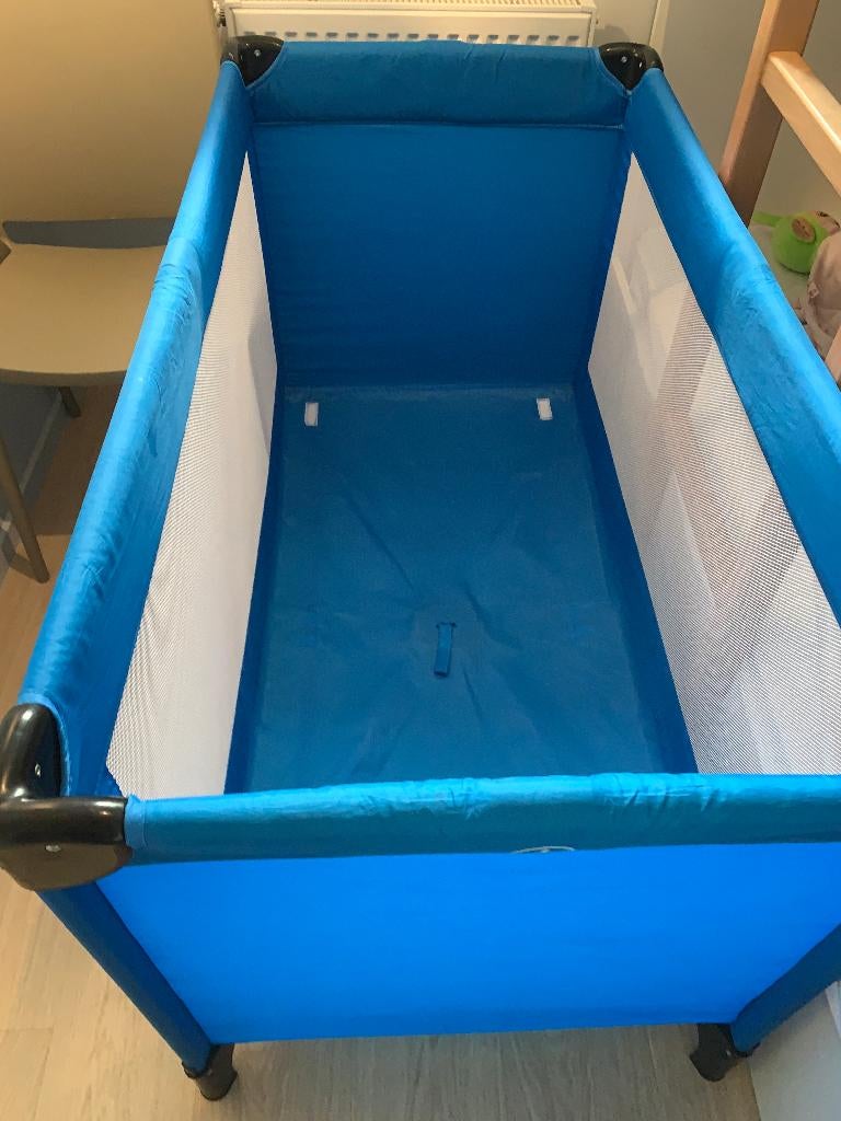 Reisbed, Ophalen, 140 tot 160 cm, Zo goed als nieuw, Matras