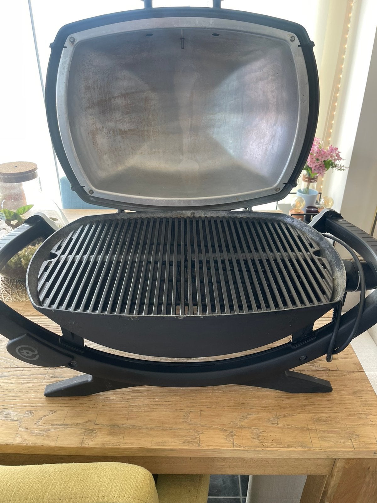 Elektrische BBQ Weber Q2400, Tuin en Terras, Elektrische barbecues, Ophalen, Zo goed als nieuw