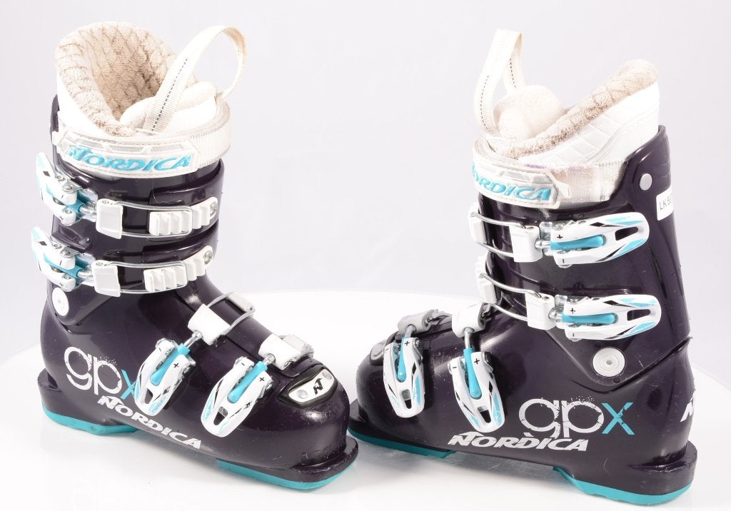 30 ; 30.5 Chaussures de ski EU pour enfants NORDICA GPX TEAM, Carving, Utilisé, Nordica, Chaussures