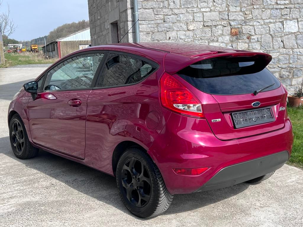 Ford fiesta 1.4tdci diesel, Achat, Entreprise, Air conditionné, Diesel