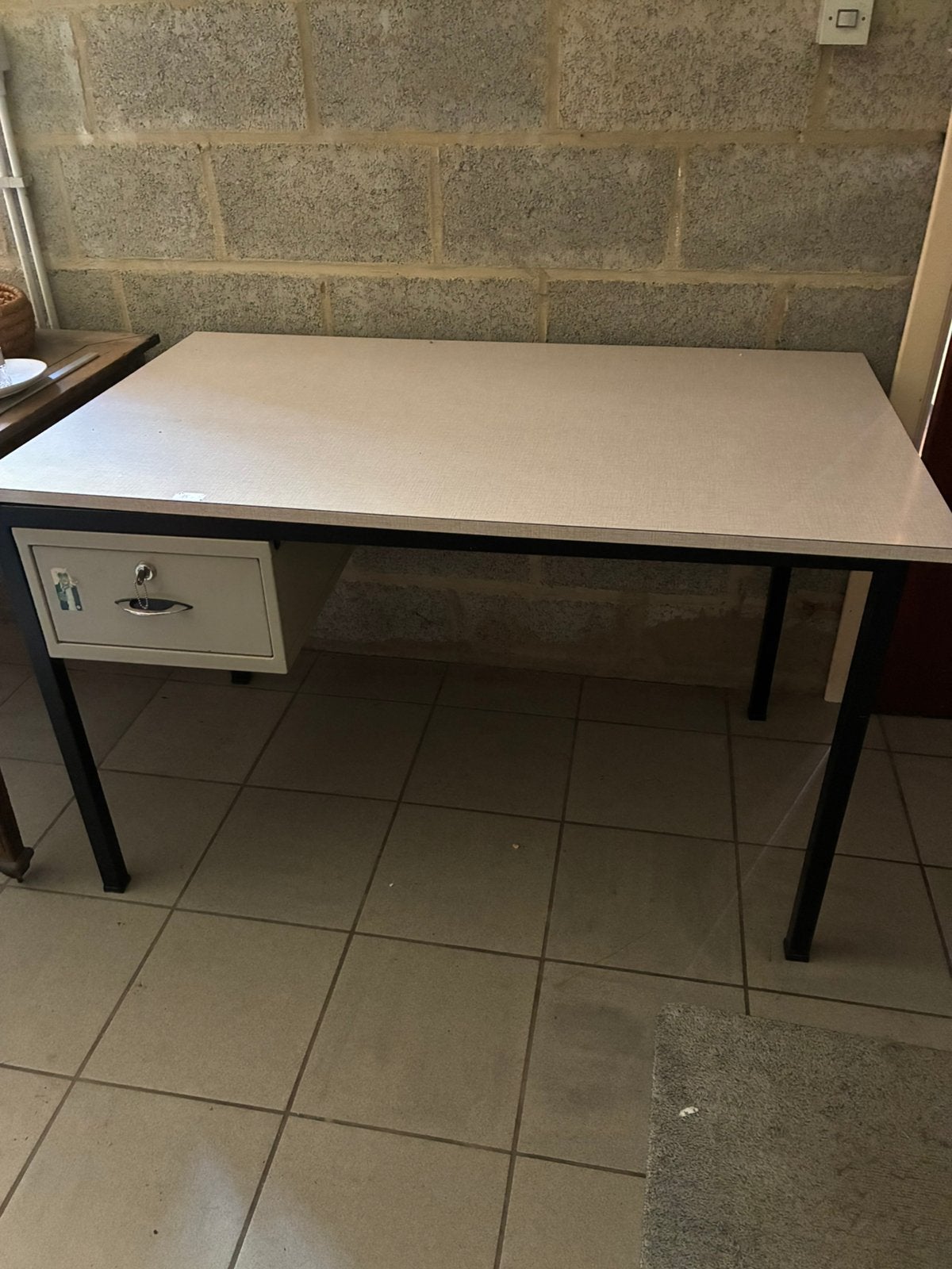 Ijzeren bureau, Huis en Inrichting, Bureaus, Ophalen, Gebruikt