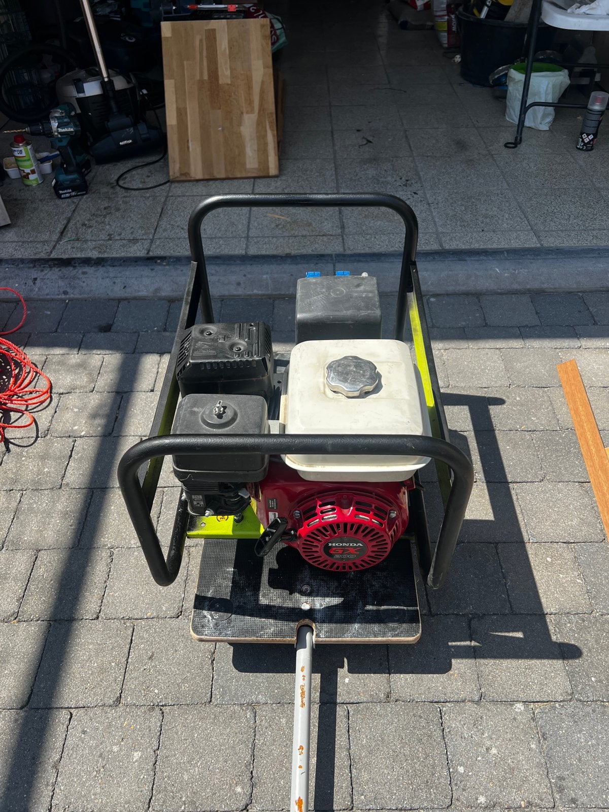 Stroomgroep 3500w, Doe-het-zelf en Bouw, Ophalen, Zo goed als nieuw