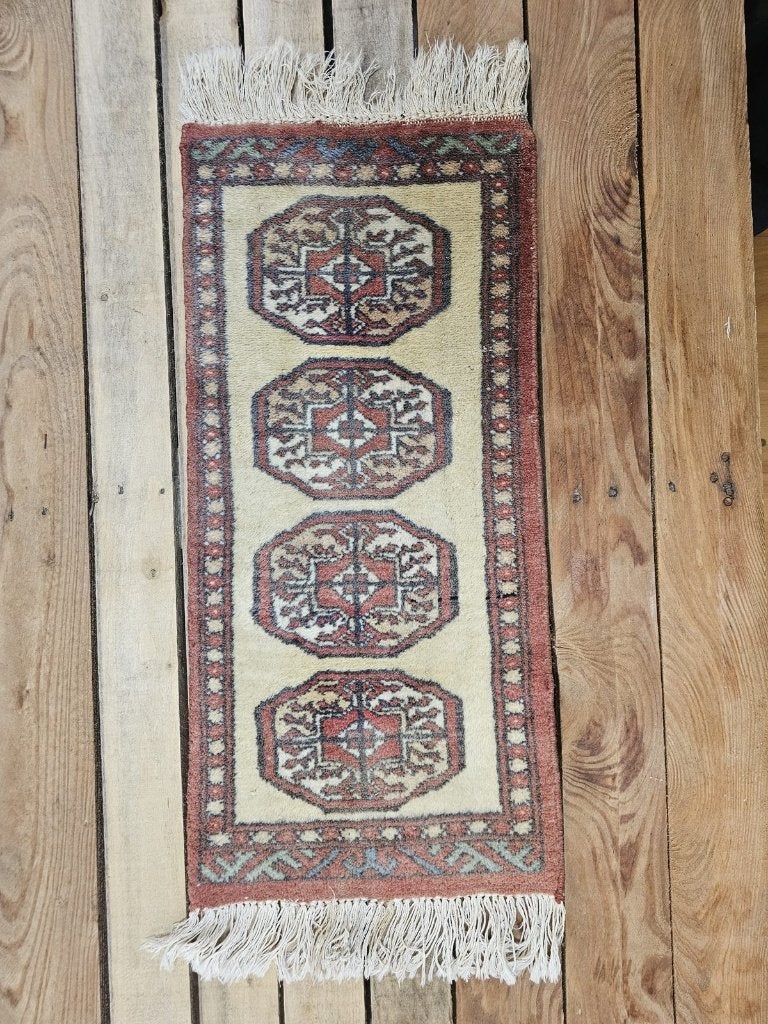 Tapijt lopertje 64/30, Ophalen of Verzenden, Zo goed als nieuw, Rood