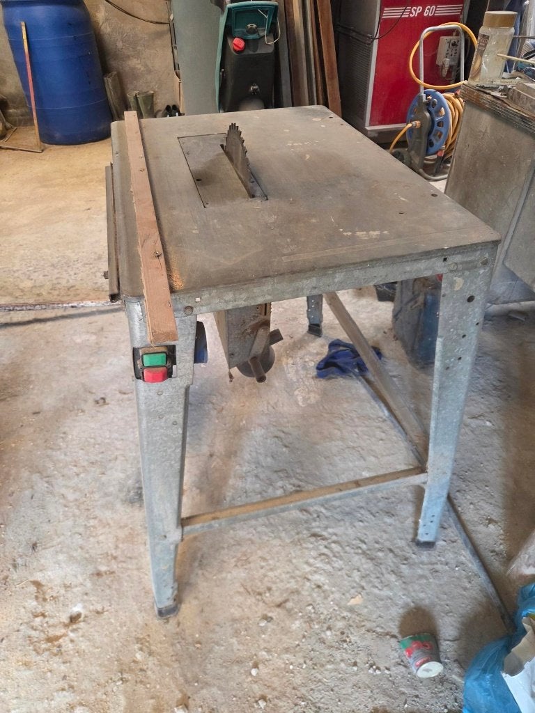 zaagtafel atika, Enlèvement, Utilisé