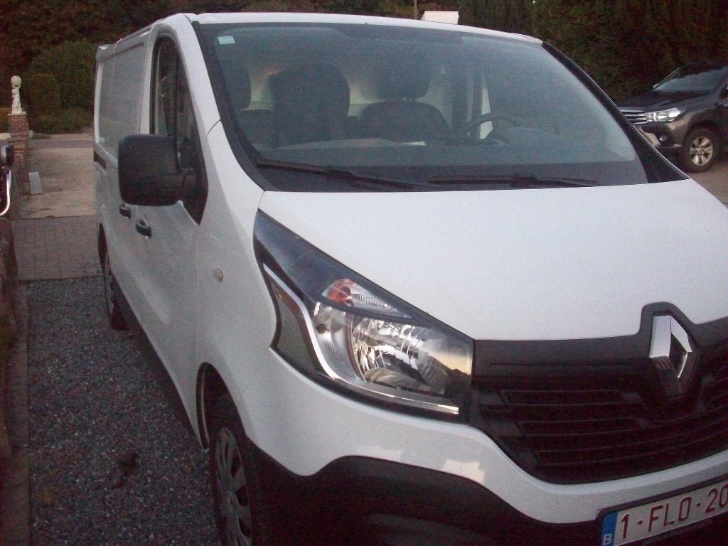 auto, Autos, Renault, 3 places, Boîte manuelle, Entretenue par le concessionnaire, Noir