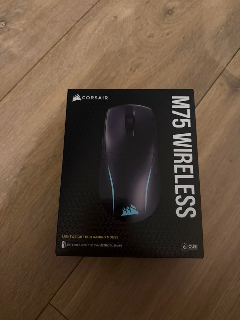 Corsair m75 muis, Computers en Software, Rechtshandig, Muis, Gaming muis, Ophalen of Verzenden