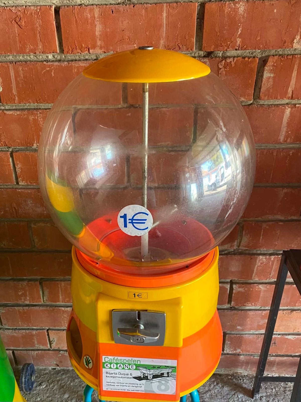 Capsuleautomaat op stoeltje, Ophalen, Gebruikt