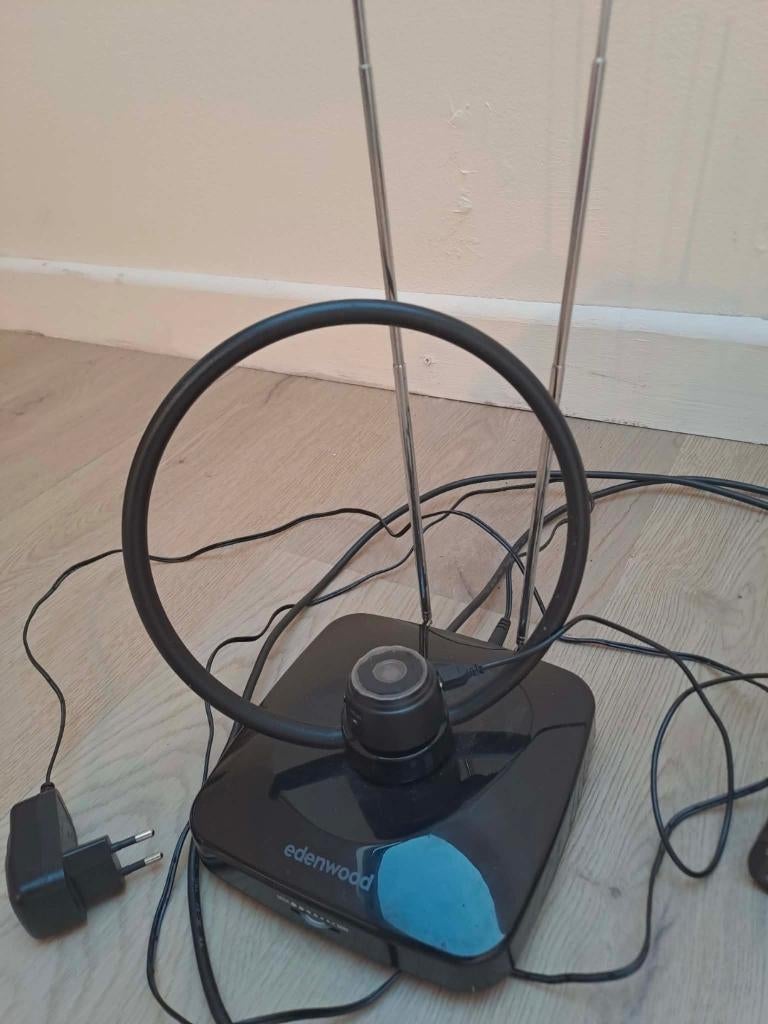 Antenne pour télévision, Enlèvement, Comme neuf