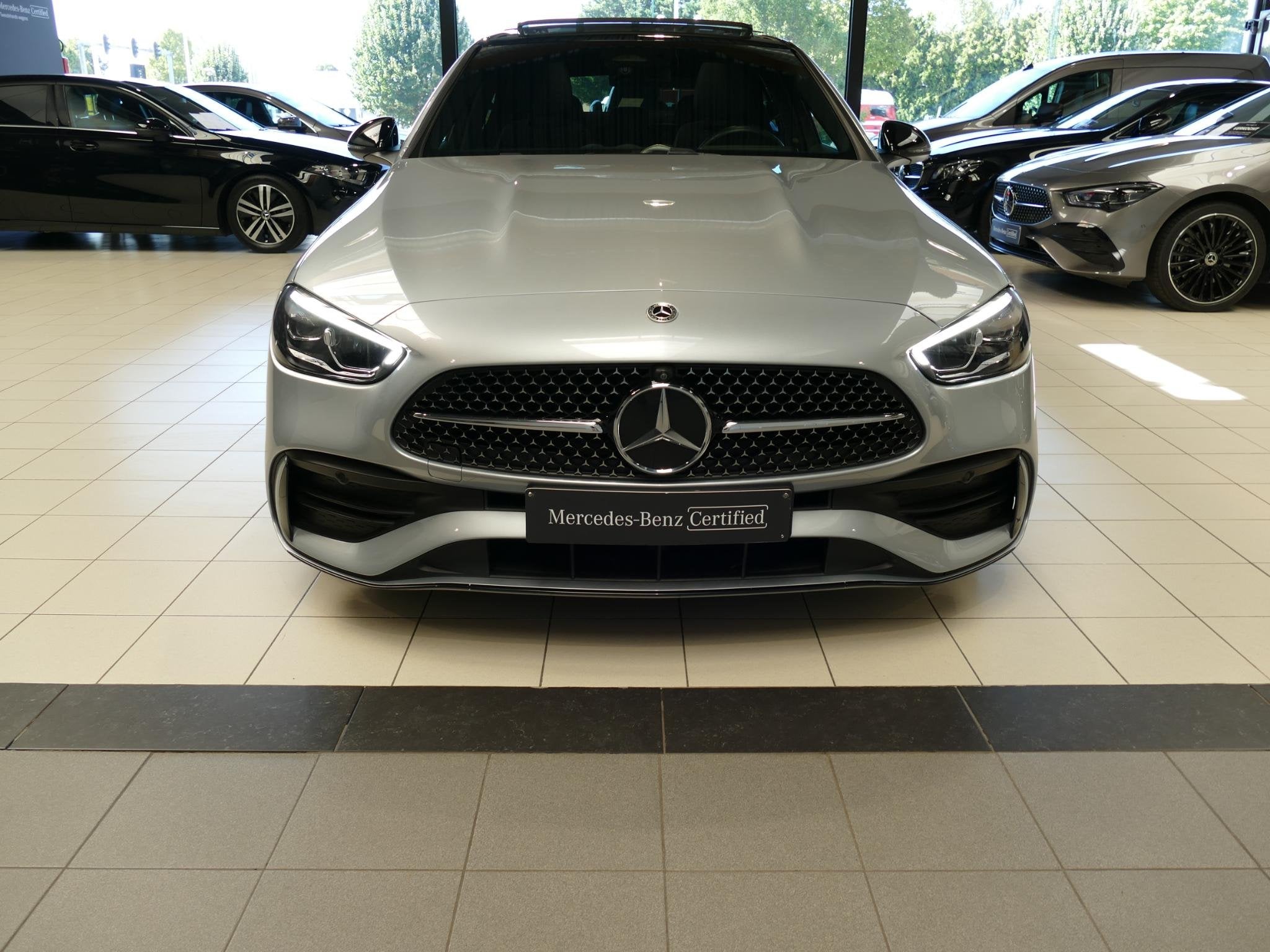 Mercedes-Benz C-Klasse Berline 200d Star Edition - DOS 8269, Auto's, Automaat, 4 deurs, 4 cilinders, Automatische klimaatregeling