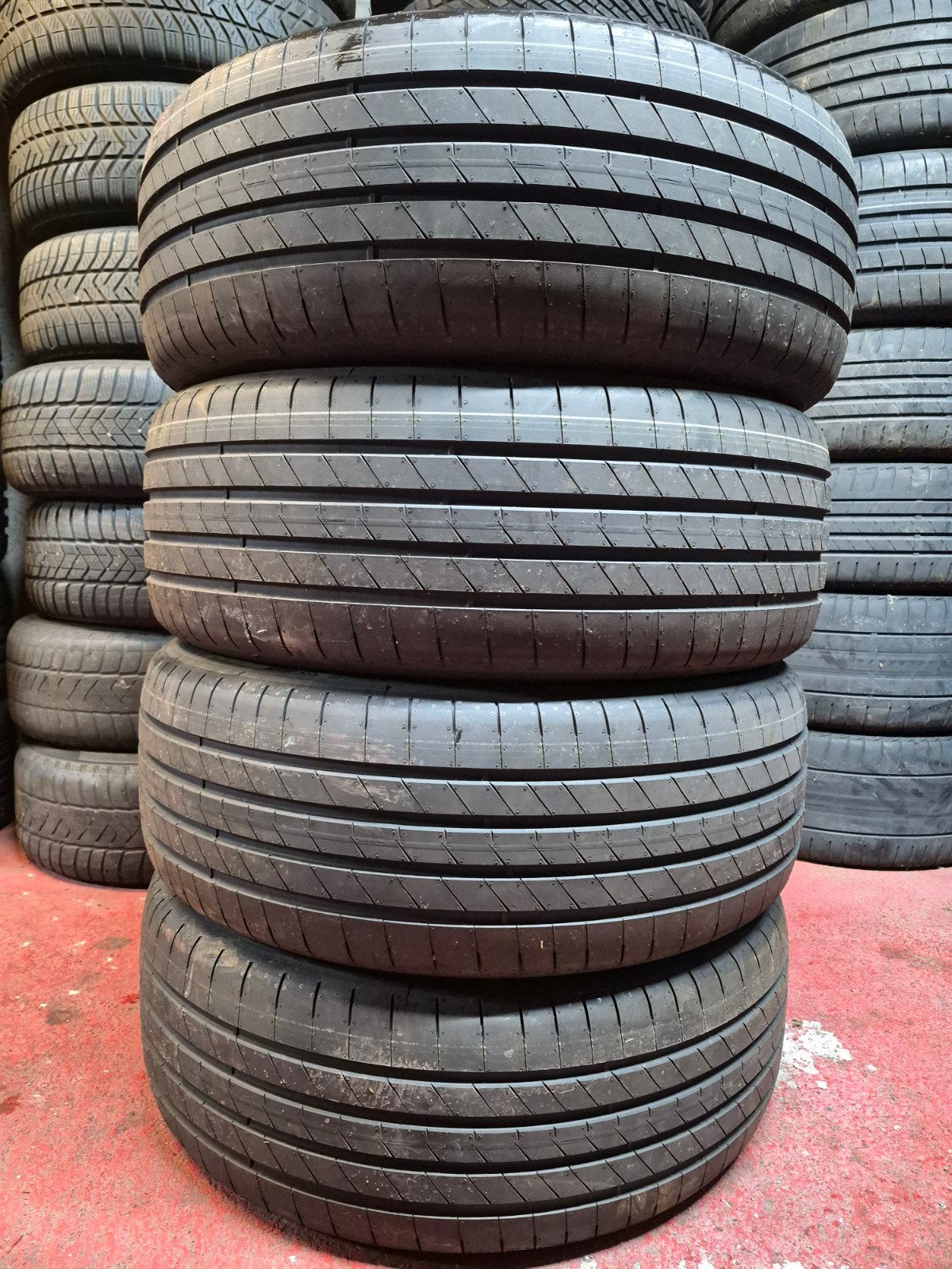 4 pneus NEUF Goodyear 255/45/20 105W étoilée, Enlèvement, Neuf, Skoda