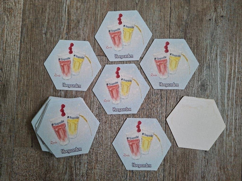 Lot van 25 zeshoekige bierviltjes Hoegaarden Rosée, Verzamelen, Verzenden, Zo goed als nieuw, Viltje(s), Overige merken