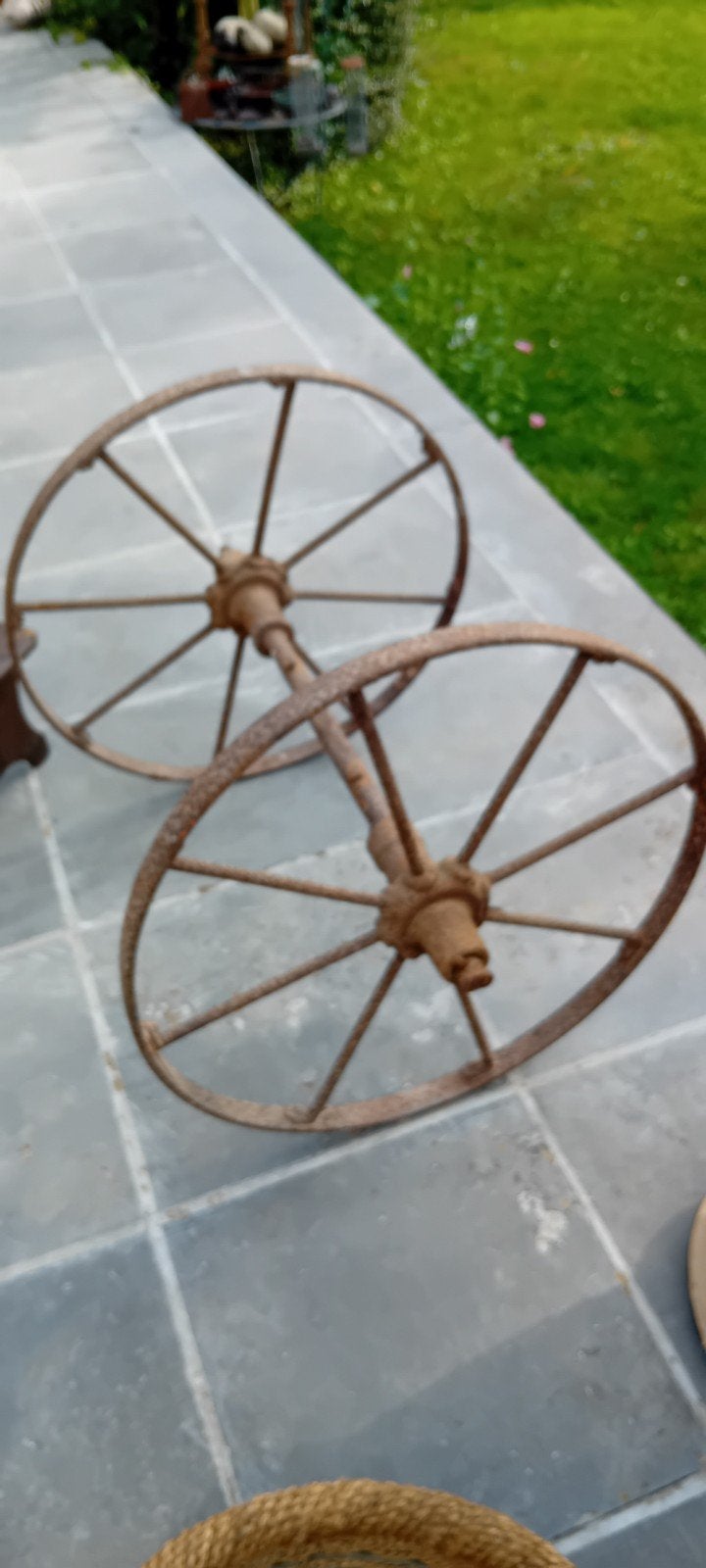 Roues de chariot forgées anciennes, Enlèvement ou Envoi
