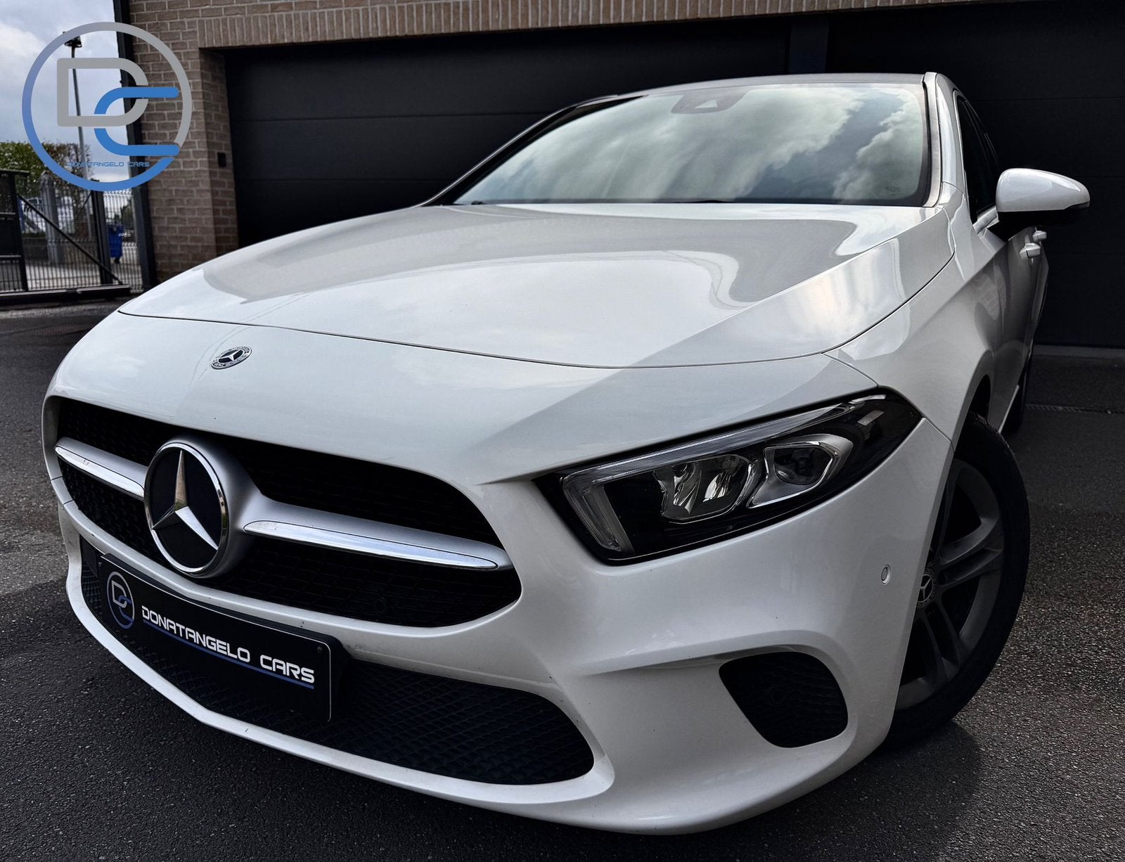 MERCEDES CLASSE A 180 ESSENCE – 2019, Automaat, Zwart, Zwart, Leder