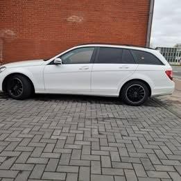 Mercedes C180 2014, Auto's, Mercedes-Benz, Voorwielaandrijving, Euro 5, Zwart, Alcantara