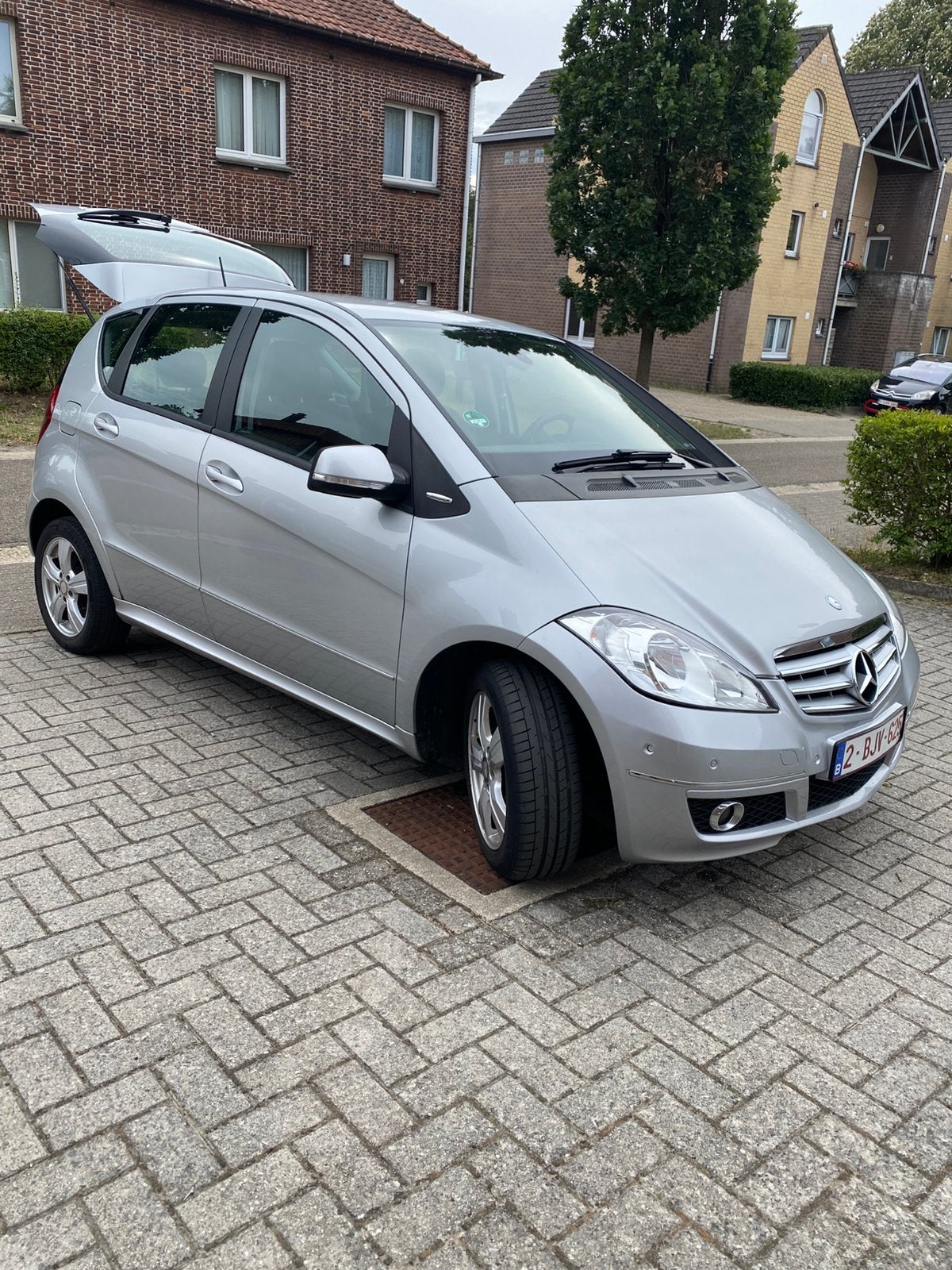 MERCEDES CLASSE 160 ESSENCE AUTOMATIQUE, Autos, Achat, Noir, 5 portes, 5 places
