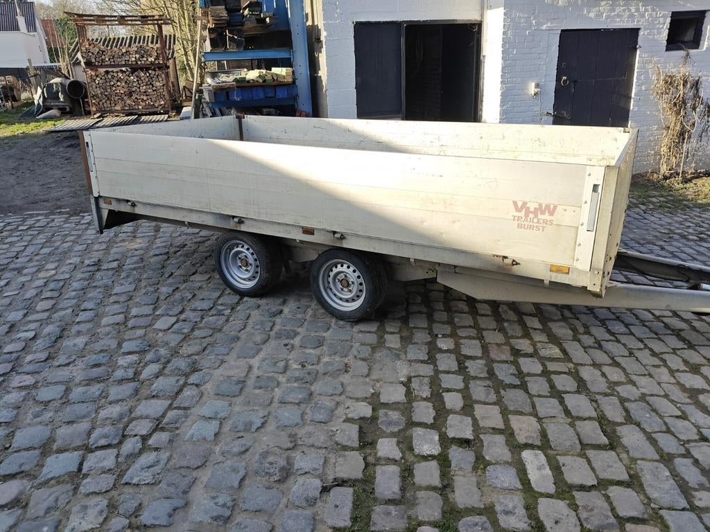 Aanhangwagen saris 3.5 ton, Ophalen