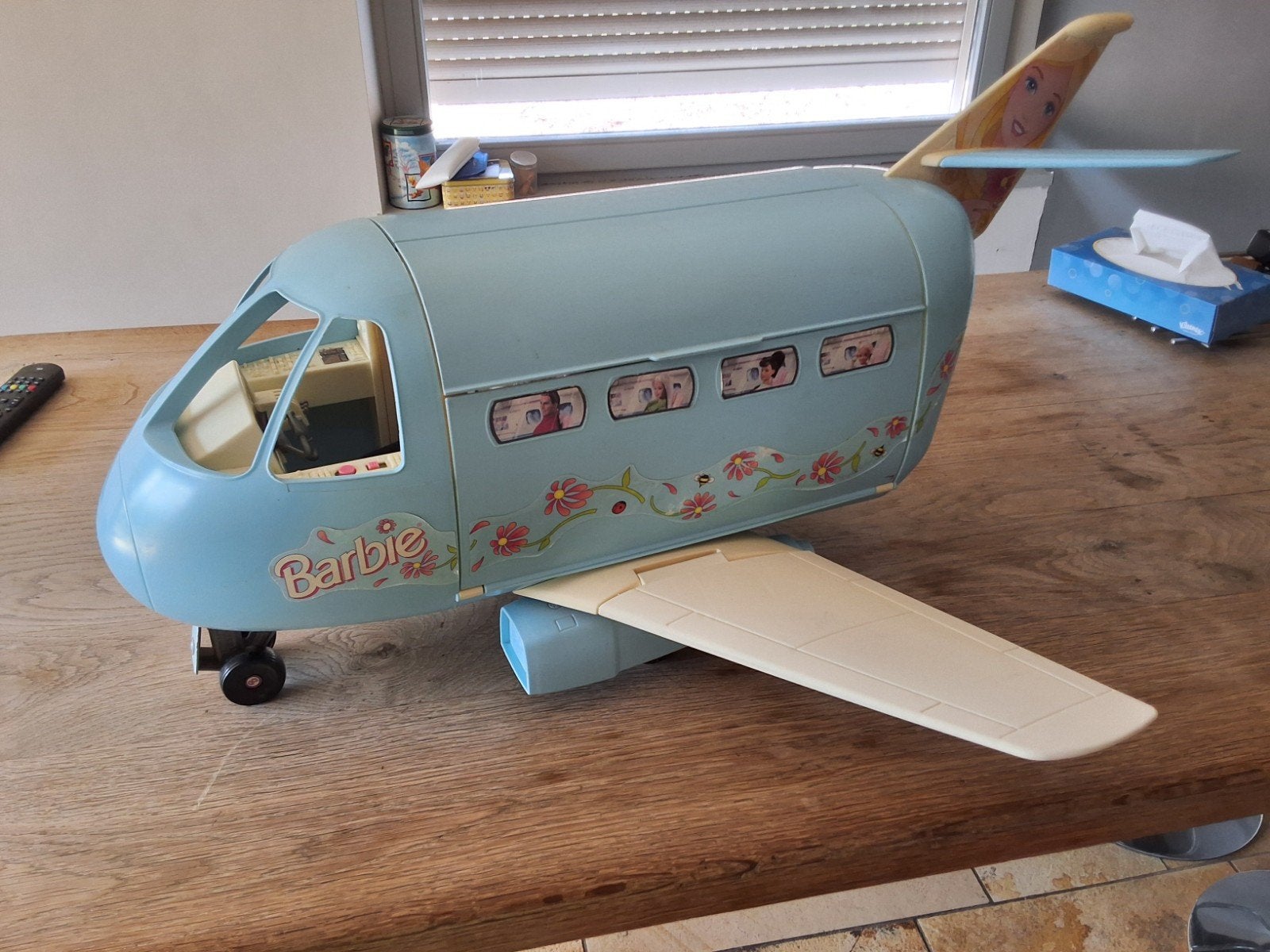 Mattel Barbie-vliegtuig uit 1999, Ophalen
