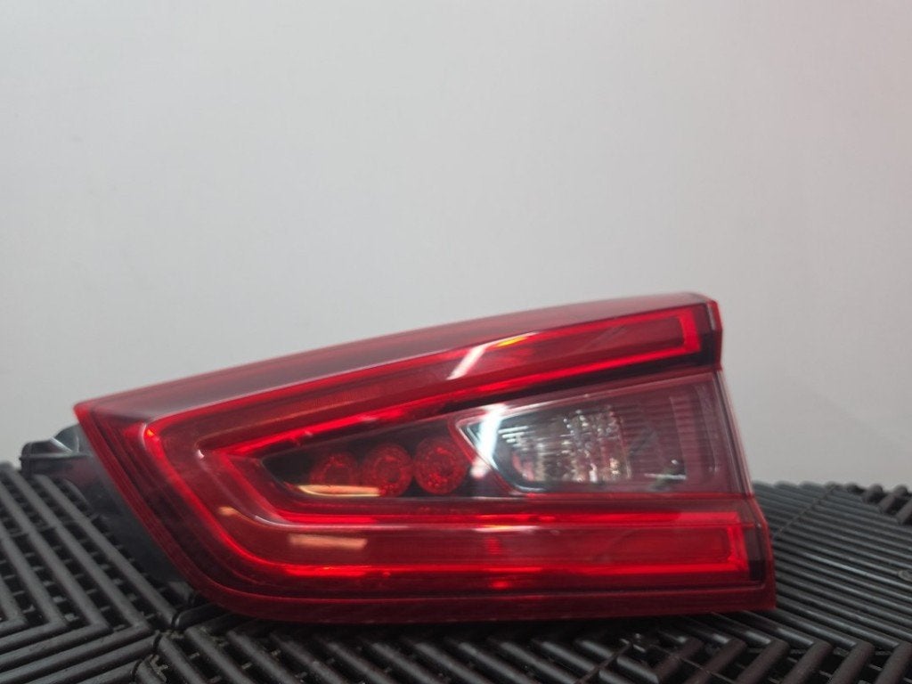 FEU ARRIÈRE DROIT Nissan Qashqai (J11) (|26550HV05A|), Autos : Pièces & Accessoires, Éclairage, Germany@nissan-services.eu, Kronenweg 38
50389  Wesseling, DE