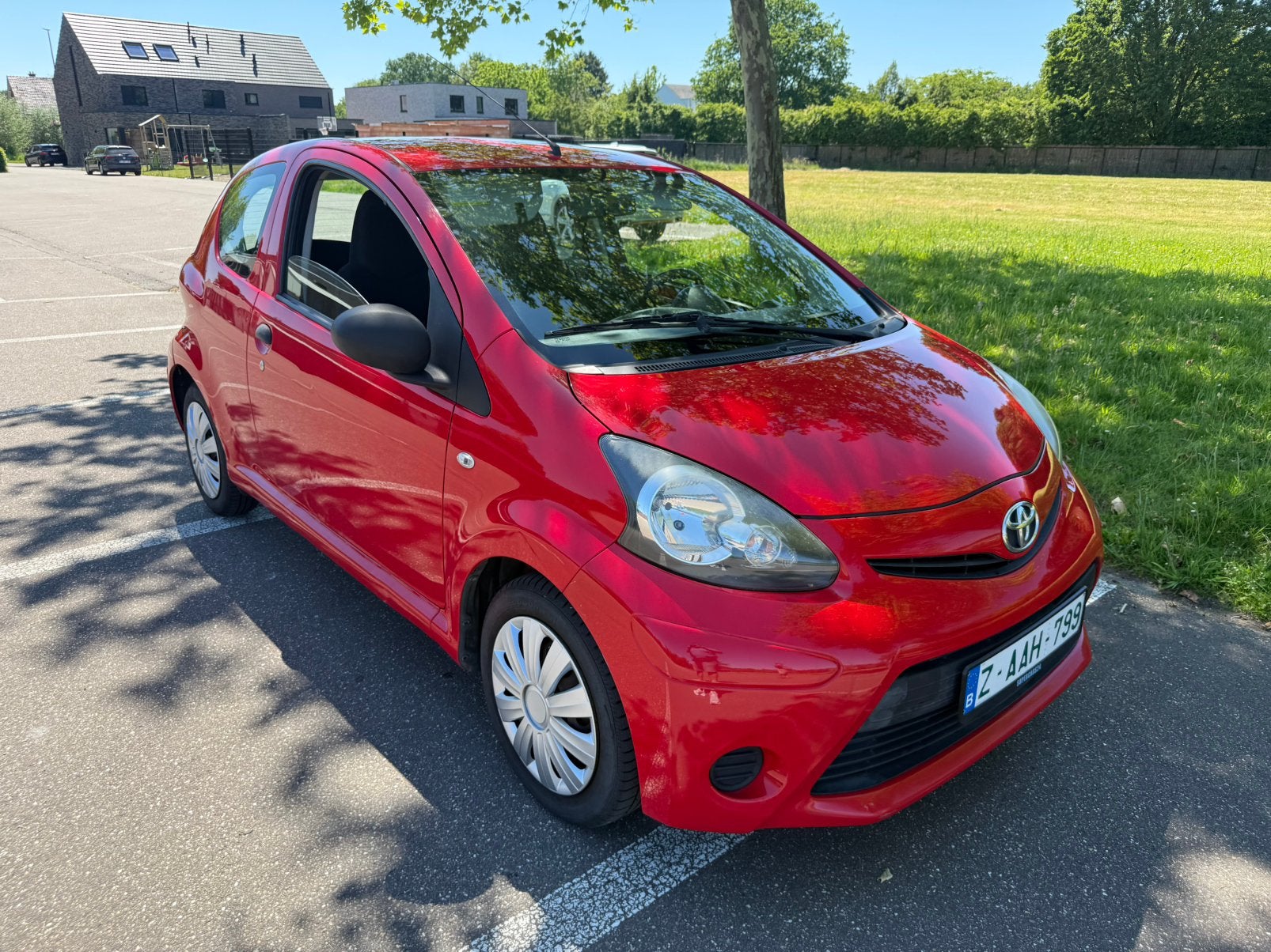 Toyota aygo 2012 gekeurd 12 maanden garantie, Auto's, Toyota, 50 kW, Bedrijf, 3 cilinders, Aygo
