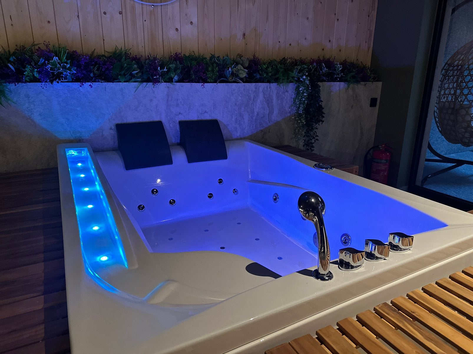 Jacuzzi bubbelbad nieuw 1600€, Tuin en Terras, Ophalen, Zo goed als nieuw