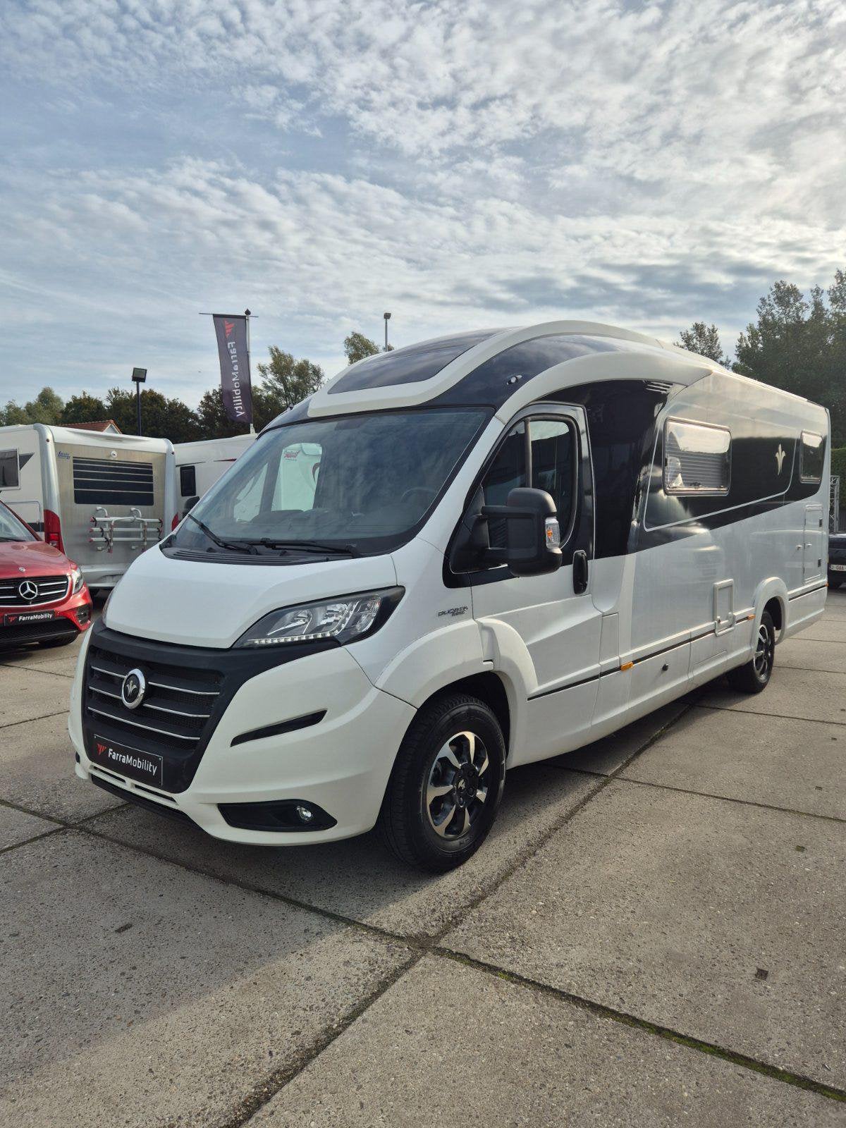 | Niesmann Bischoff Smove 7.4 E — 2018 —Seulement 20 057 km, Caravanes & Camping, Entreprise, Diesel, Fiat, Auvent