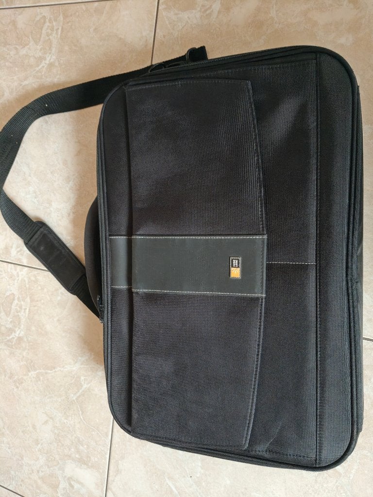 laptoptas, Computers en Software, 17 inch of meer, Zo goed als nieuw, Laptophoes, Zwart