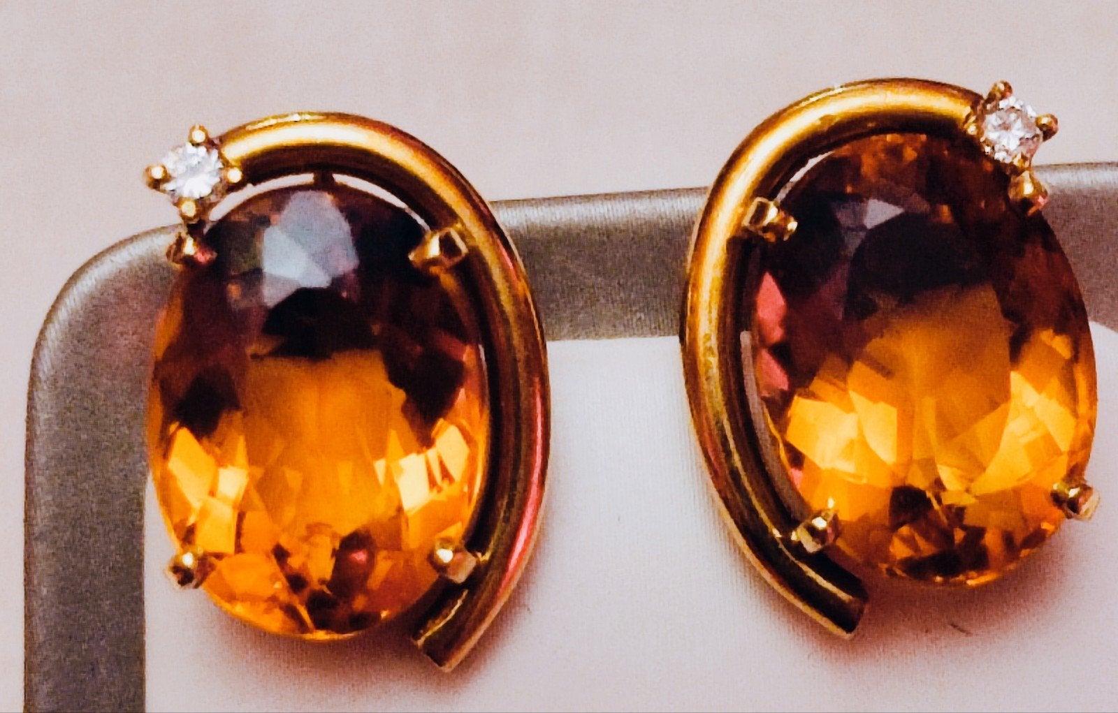 Gouden oorclips met Madeira citrien 24,2kt,diamanten, ca 19, Bijoux, Sacs & Beauté, Enlèvement ou Envoi, Or, Or